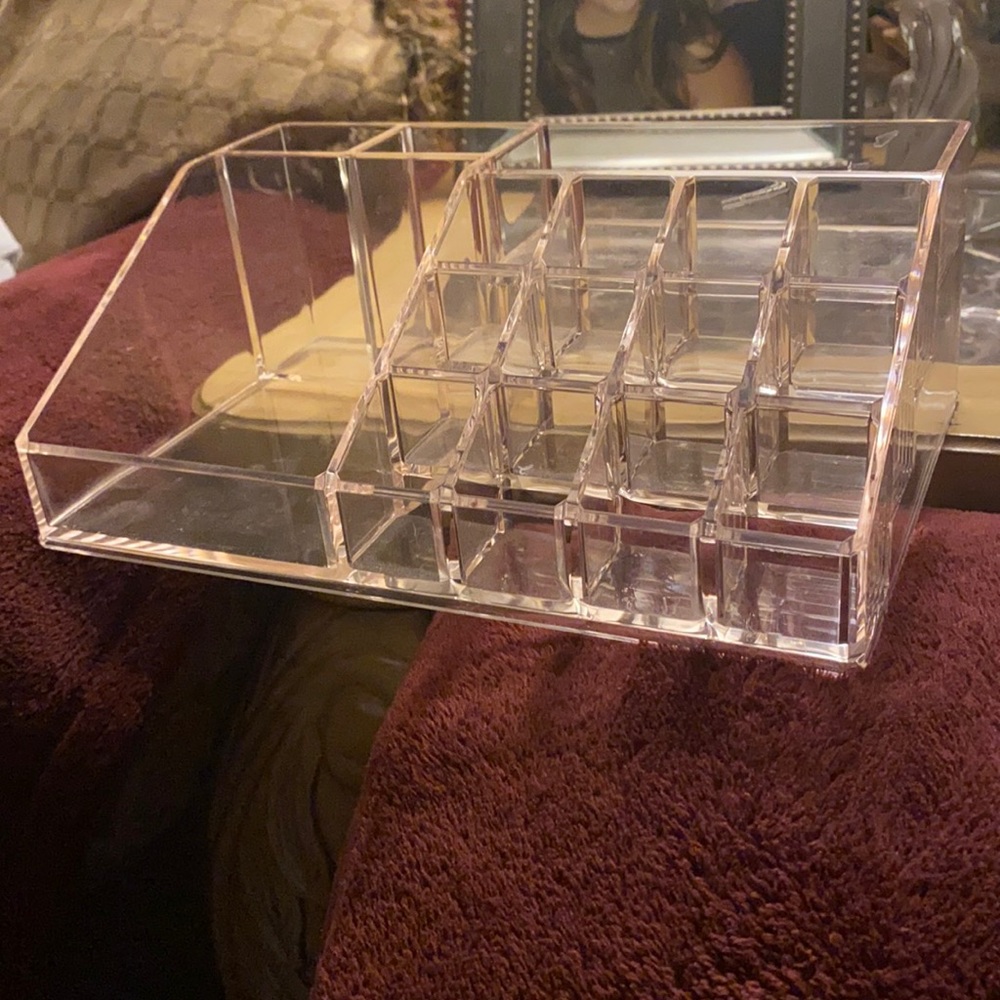 Lipstick acrylic organizer